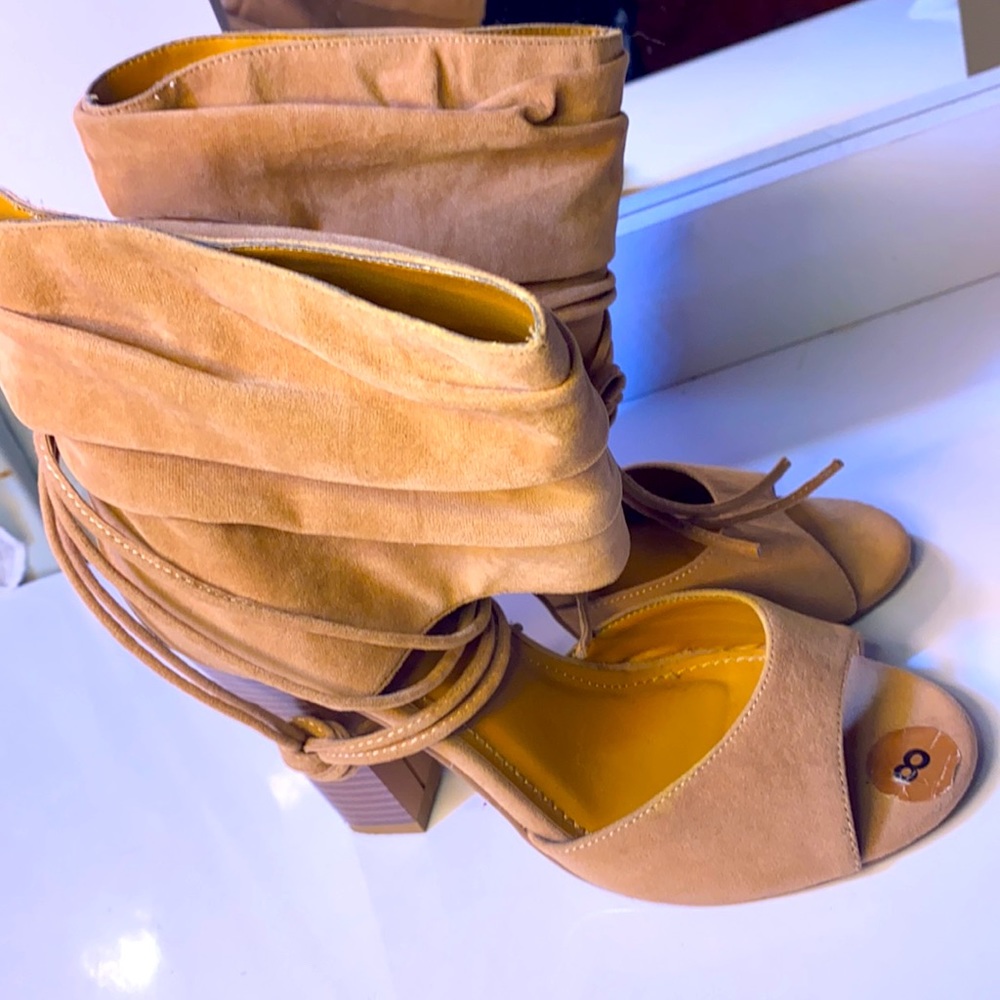 Shoes - Picture 3 of 3